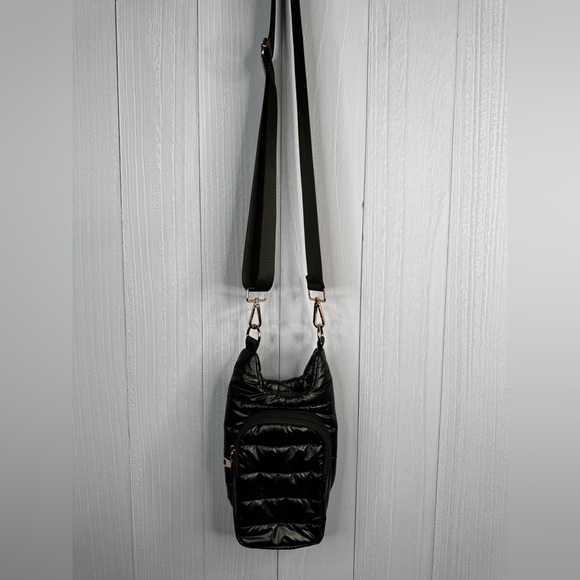 WanderFull HydroBag Quilted Puffer Crossbody Bag - Green - Picture 9 of 11